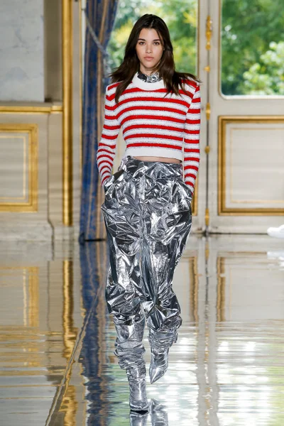 Look 37